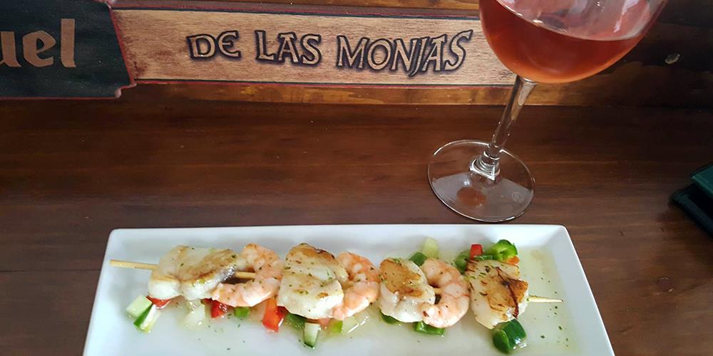 Tapas in Caserio de las Monjas, Velez-Malaga