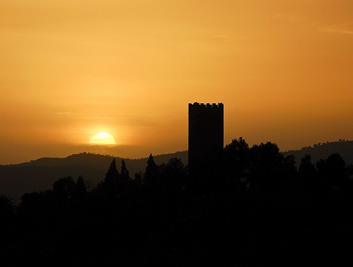 https://mivelezmalaga.com/wp-content/uploads/2016/12/Velez-Fortaleza-Sunset-Gonzalo-700x530.jpg