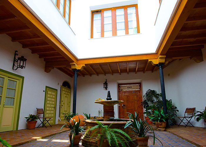 Casa de las Tilas patio interior
