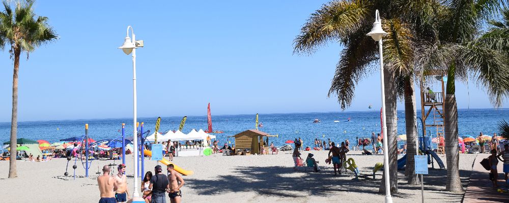 Playa Burriana, Nerja