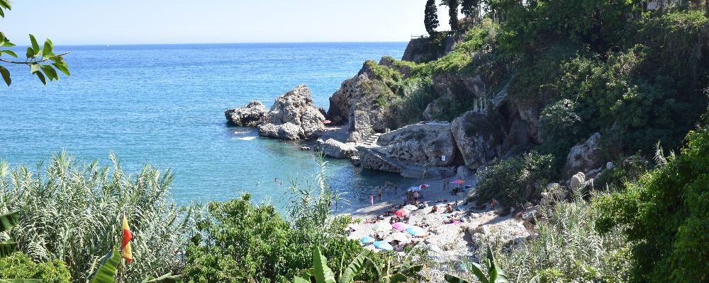 Playa Carabeillo, Nerja