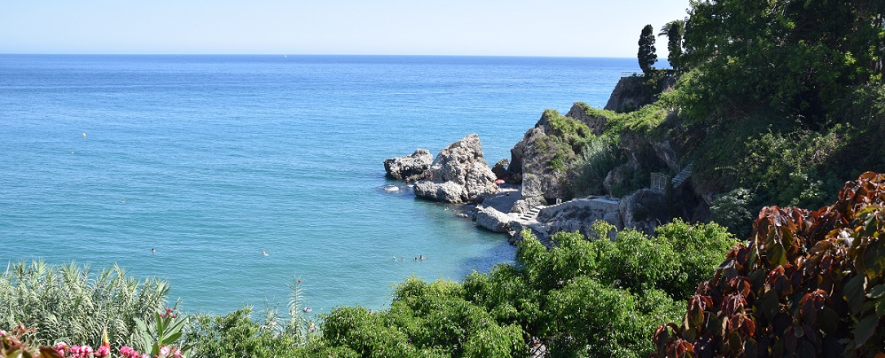 Playa Carabeillo, Nerja