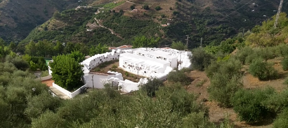 Circular Cemetery Sayalonga